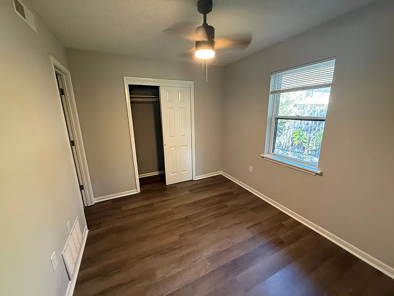 213 N Ann St #6 — Photo 10
