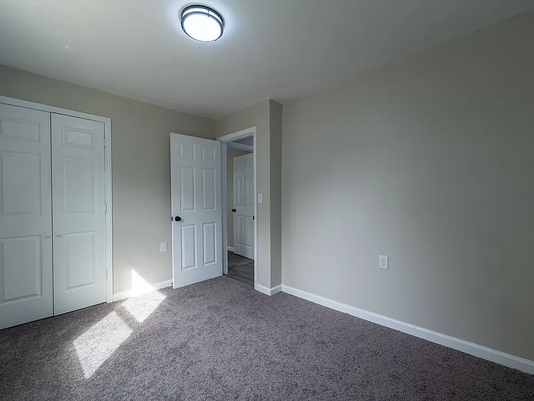 1001 S Layton Ave — Photo 12