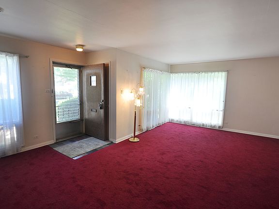 4th image of 10440 S Tripp Ave