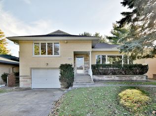 2435 Hawthorne Ave, Westchester, IL