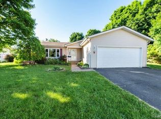 46 Broadway St, Oxford, MI 48371