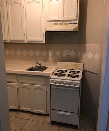 5th image of 338 N New Hampshire Ave APT 4