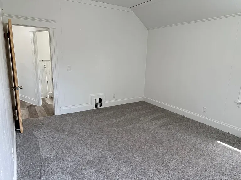 1701 E Ganson St — Photo 38