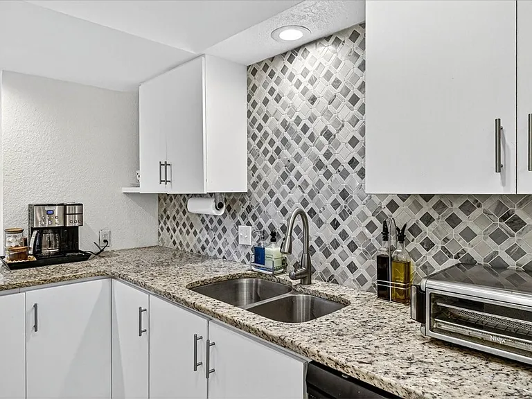14142 E Cabana St #1A — Photo 11