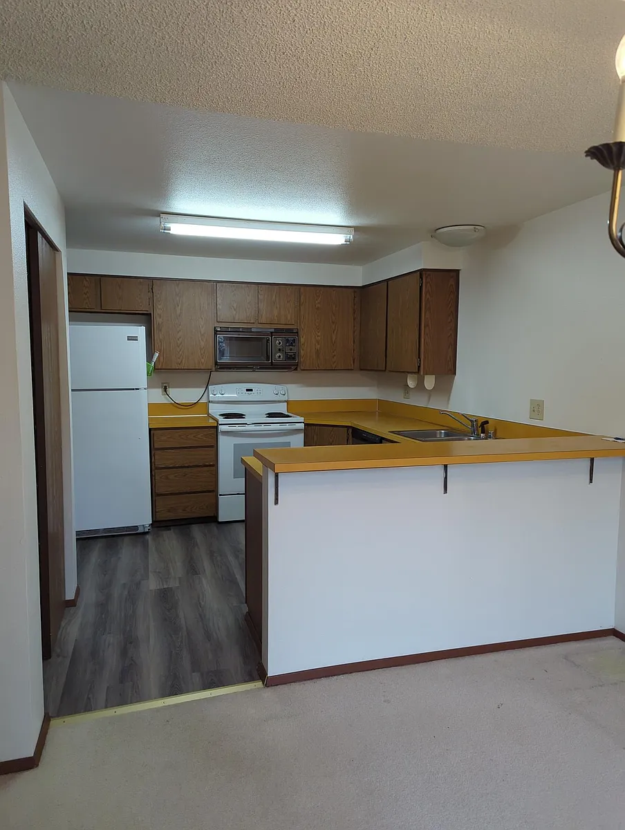Building Photo - 12818 SE 41st Ln #B105