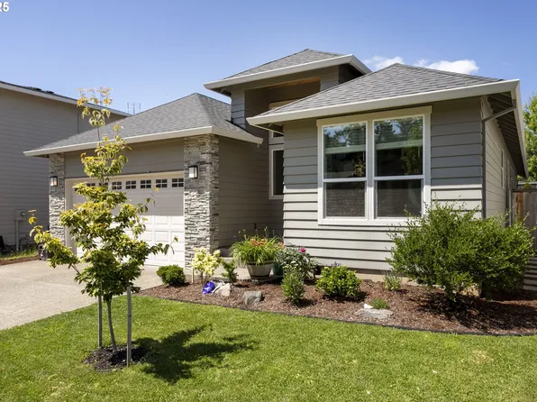 38409 Juniper St, Sandy, OR 97055