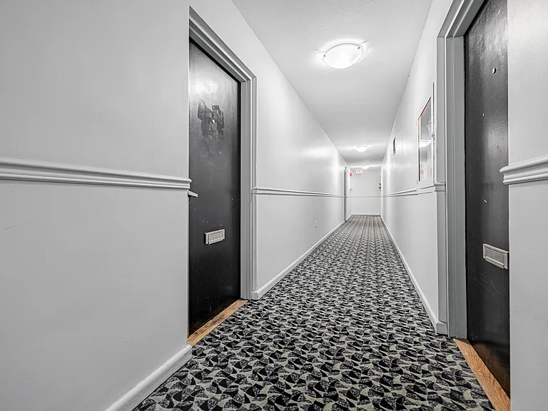 25 Stong Ct — Photo 5