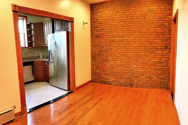 Rented by Rapid Realty Cobble Hill | media 84