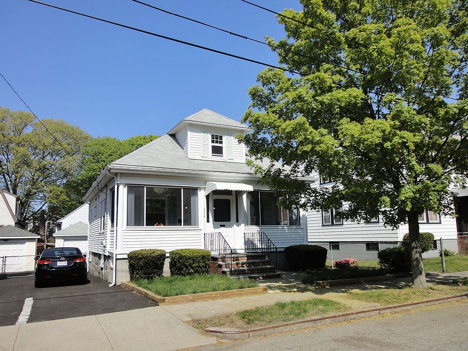 1st image of 266 N Central Ave