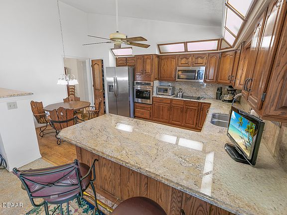 5th image of 4801 S Peninsula Dr
