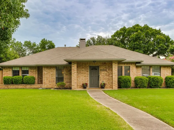 2213 Creekwood Ct, Flower Mound, TX 75028
