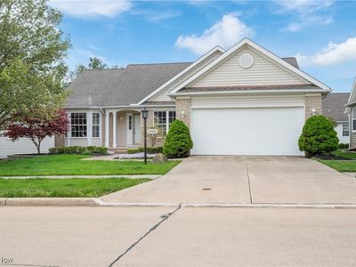 18456 Winding Oak Dr, Cleveland, OH, 44130