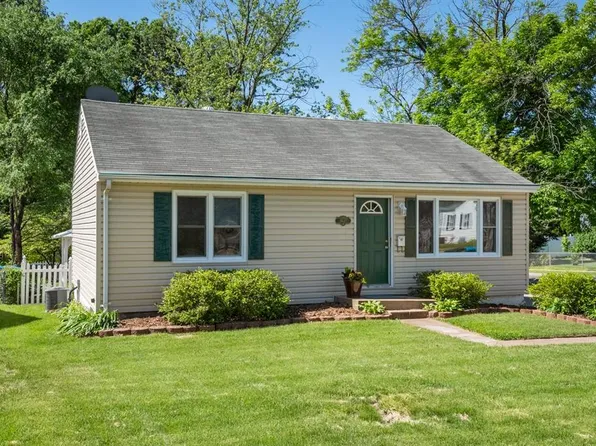 9548 Theodosia Ave, Saint Louis, MO 63114