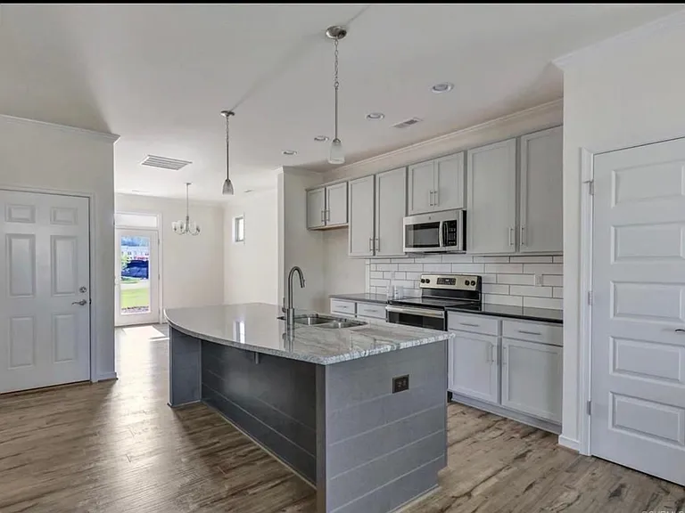 3047 Farmstead Mill Dr — Photo 25