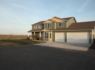 301 Summit Loop, Eltopia, WA 99330