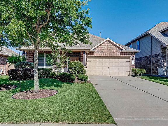3rd image of 11711 Balvano Dr