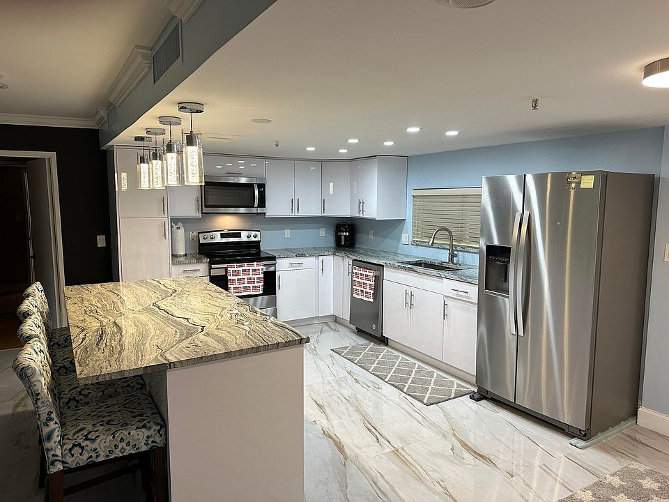 1st image of 2480 Presidential Way APT 303
