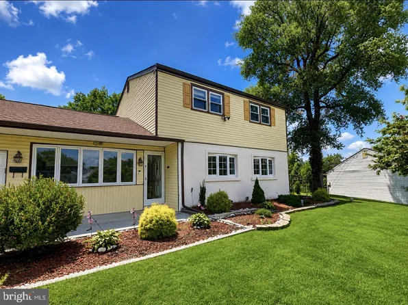 507 W Pine St, Feasterville, PA 19053