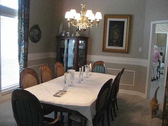 4th image of 3775 Seminole Dr