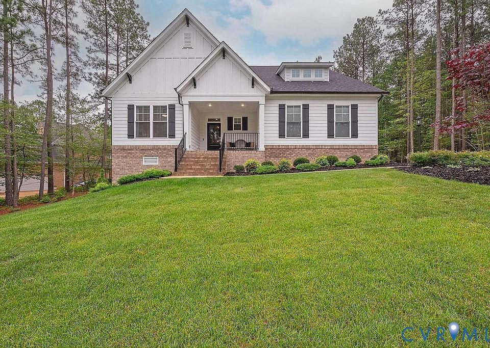1st image of 5720 Chaucer Dr