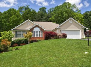 145 Sapphire Ave, Christiansburg, VA 24073