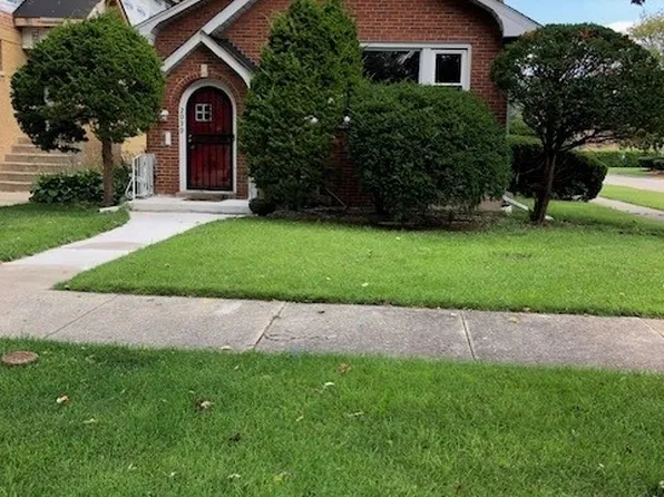 2039 S 11th Ave, Maywood, IL 60153