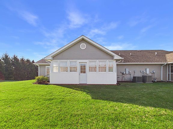 5th image of 232 Wheatland Ct NE