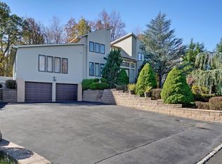28 Emerson Rd, Morris Plains, NJ 07950