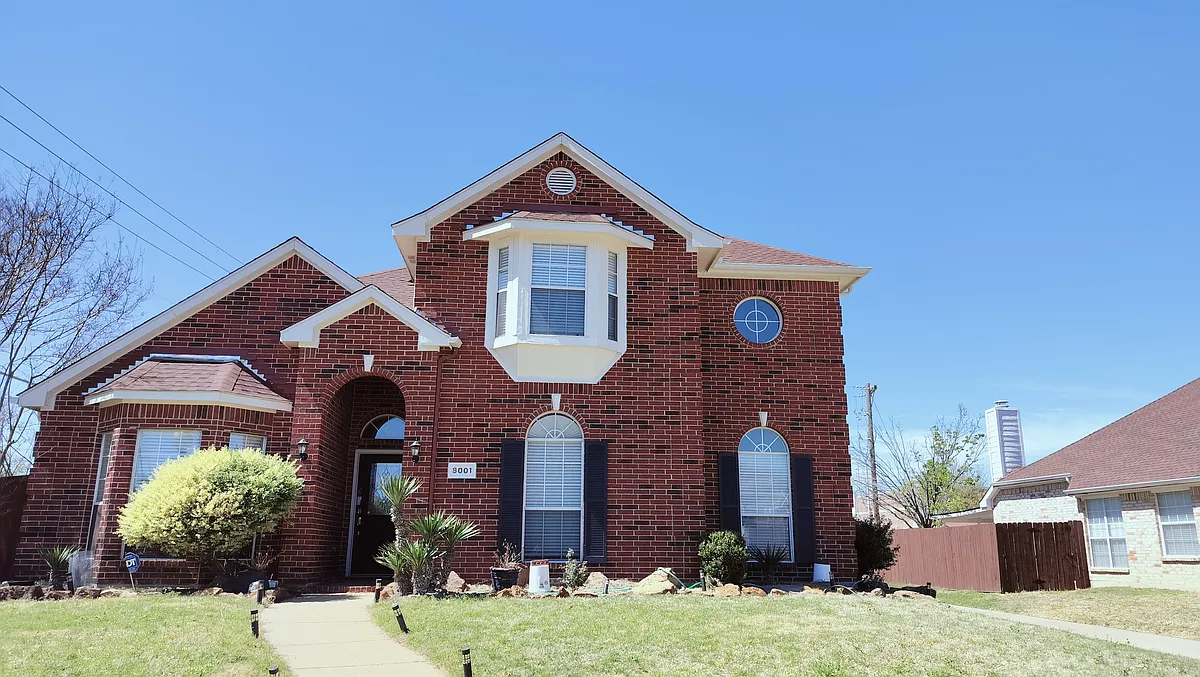 Building Photo - 8001 Case Dr