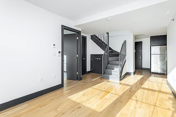 1st image of 340 E 117th St #10C