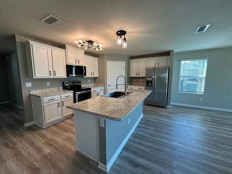 217 Brooklet Cir — Photo 10