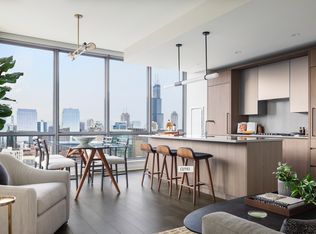 118 N Peoria St #2102, Chicago, IL 60607