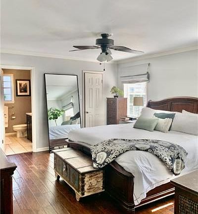 4th image of 4027 Huntwick Blvd