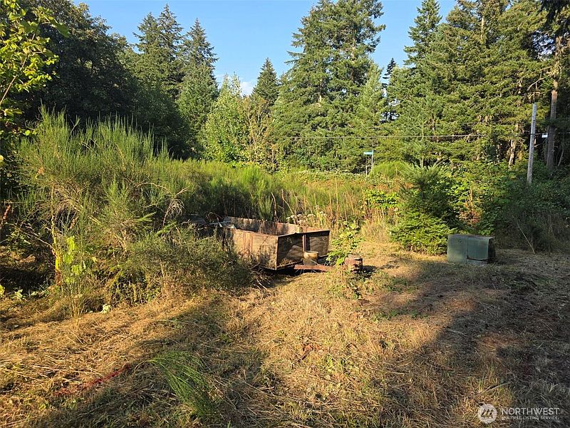 2nd image of 27313 Vashon Highway SW