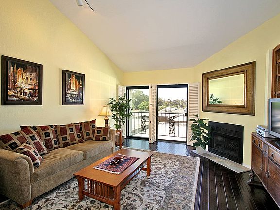 2nd image of 1263 Robinson Ave APT 31