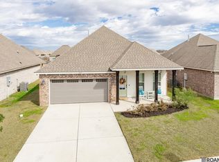 4858 Viola Farms Dr, Addis, LA 70710