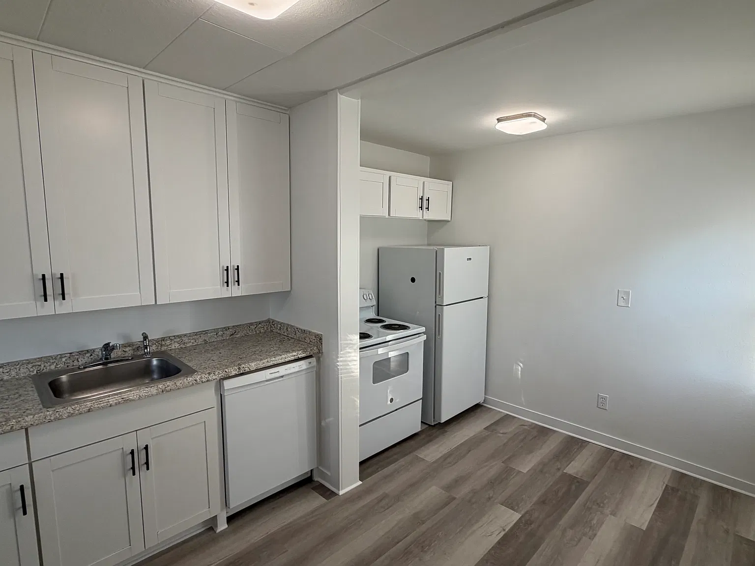 309 E Sumach St — Photo 4