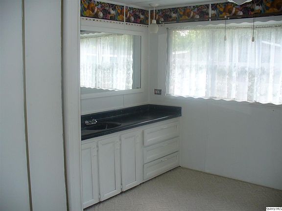 Home for Sale in Quincy, IL $10,500