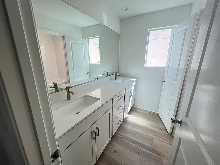 21469 Thomas Ct — Photo 89