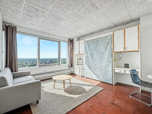 431 S 7th St APT 2610, Minneapolis, MN 55415