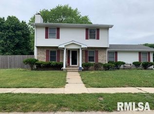 2525 Columbus Cir, Springfield, IL 62703