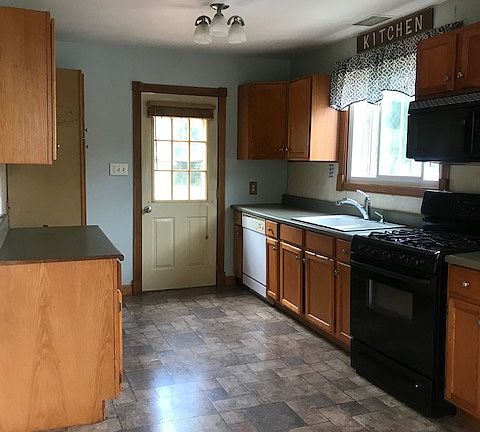 4th image of 14416 Woodland Ave