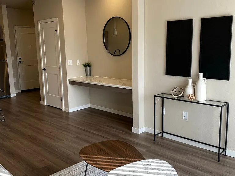 The Plains Apartments — Photo 34