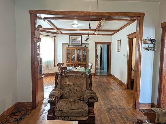 5th image of 1518 N Hamlin Ave