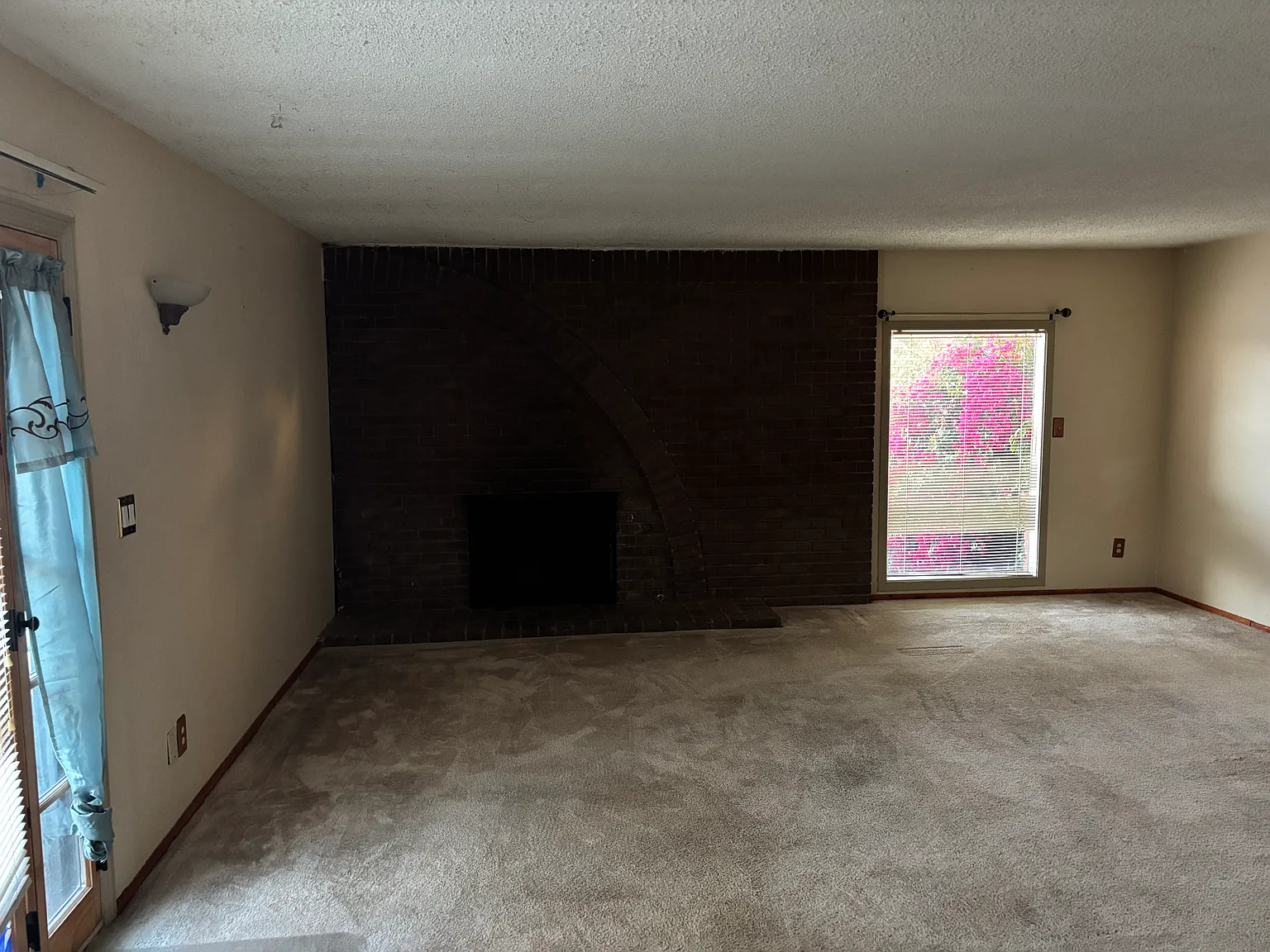 Studio, 600 sqft, $1,300 — Photo 3