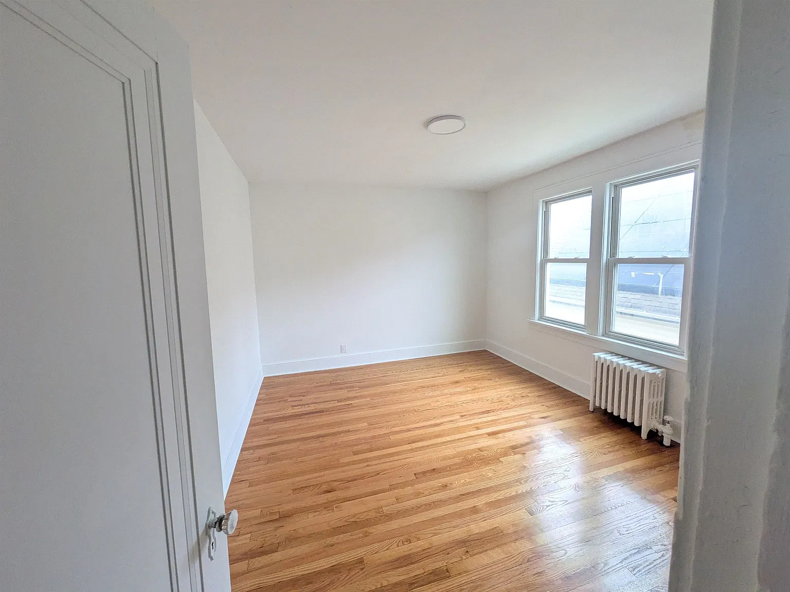 2 bed, 1.0 bath, 900 sqft, $2,750 — Photo 1
