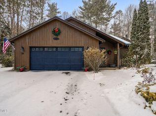 38 May Apple Way, Malta, NY 12020