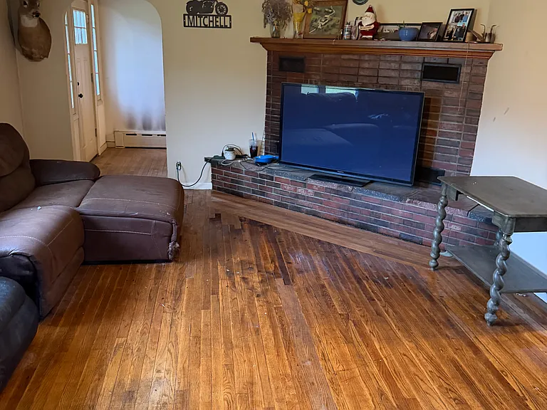 256 Montague Rd — Photo 4