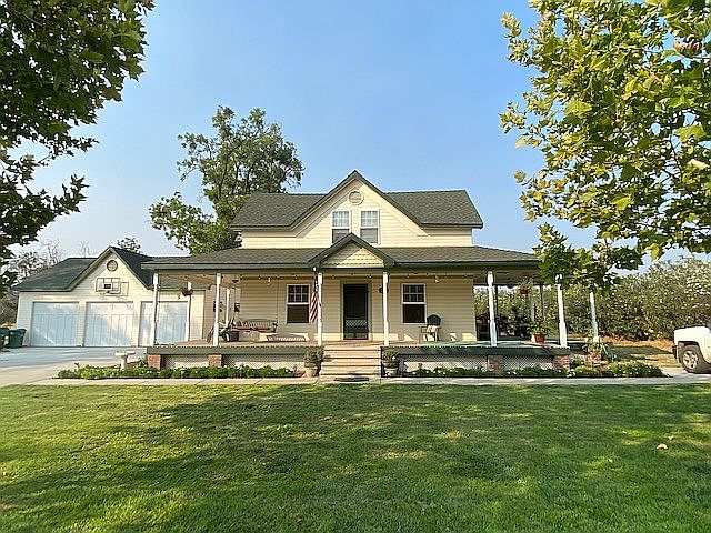 2nd image of 3310 Rodeo Ave