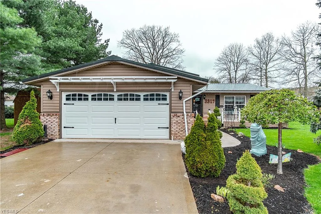 3317 Berrywood Ave SW photo 1